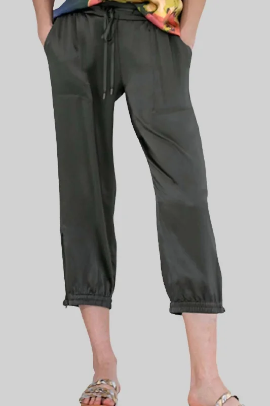 Pleated women trousers for a sophisticated and formal lookGo Luxe Parachute Capri Pant In Camo