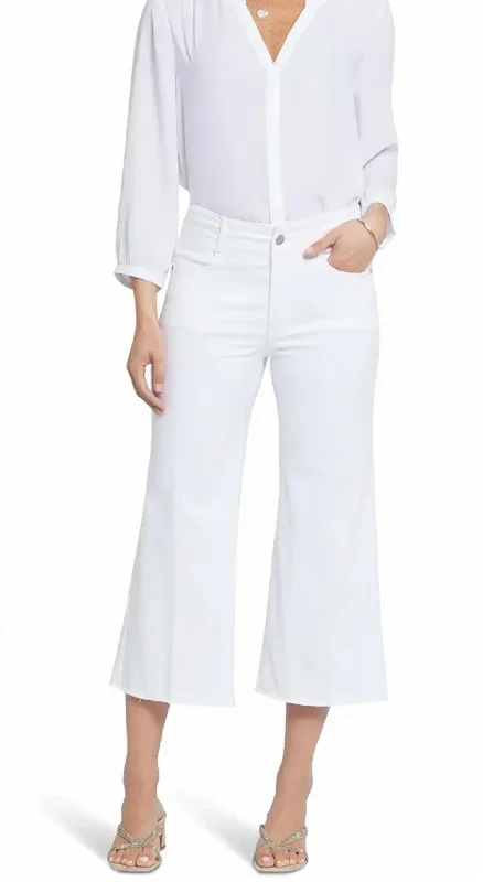 Linen women trousers for a breathable and summer - friendly choiceHr Brigitte Wide Leg Capri In Optic White