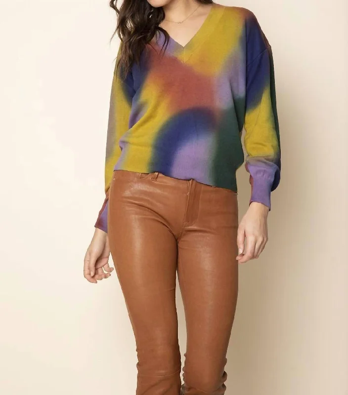 V - Neck Women Sweater to Elongate the NecklineAnna In Jewel