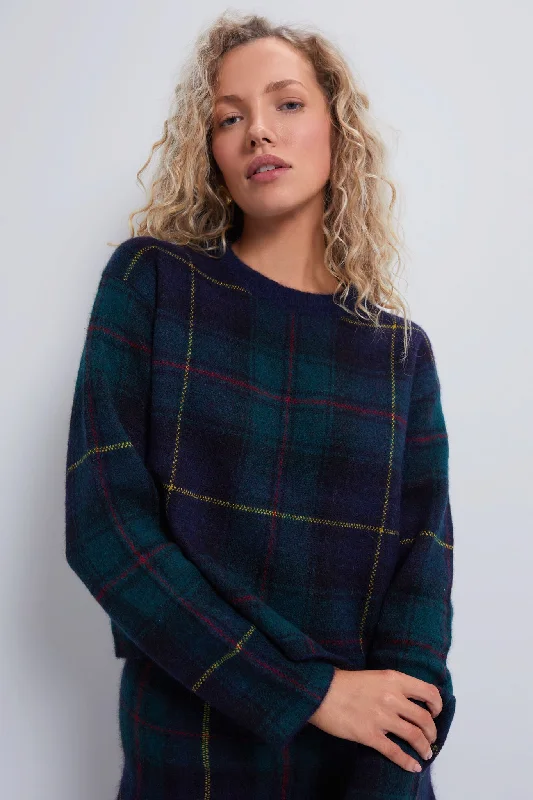 Plus - Size Women Sweater with a Flattering FitPolo Tartan Long Sleeve Pullover