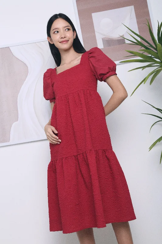 Empire Waist Women Dress to Accentuate the Bust and Conceal the WaistDiana Textured Midi Dress Red