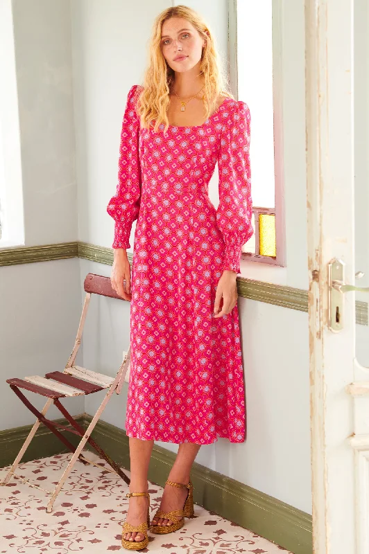 Shift Women Dress with a Simple and Classic Design for Everyday WearIyla Dress | Geo Floral Bright Pink