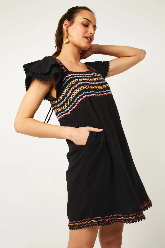 Pleated Women Dress with a Timeless and Elegant TextureKallie Embroidered Dress | Black/Multi