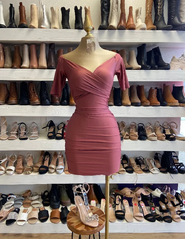 Strapless Women Dress with a Built - in Bra for Comfort and SupportMauve Velvet Mini Dress