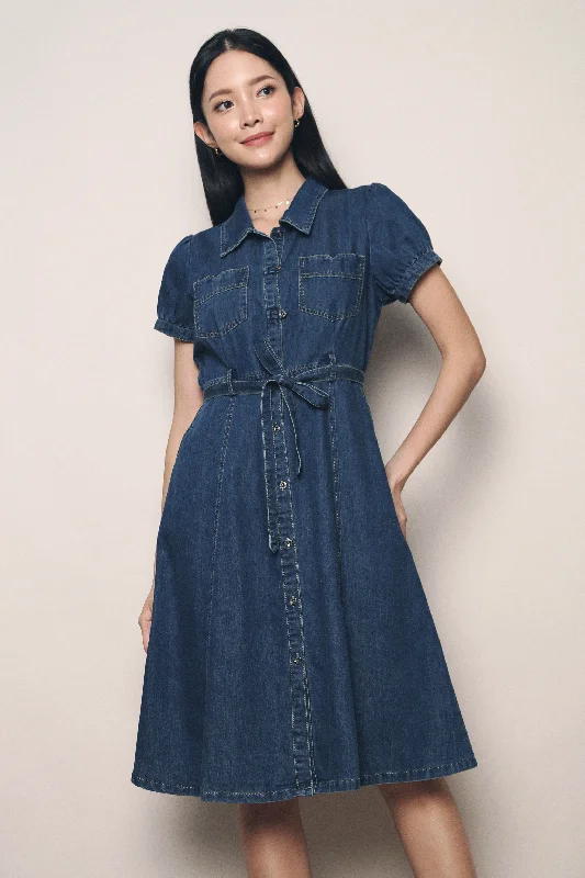 Sleeveless Women Dress in Bright Colors for Summer PartiesRianne Denim Midi Dress Mid Wash