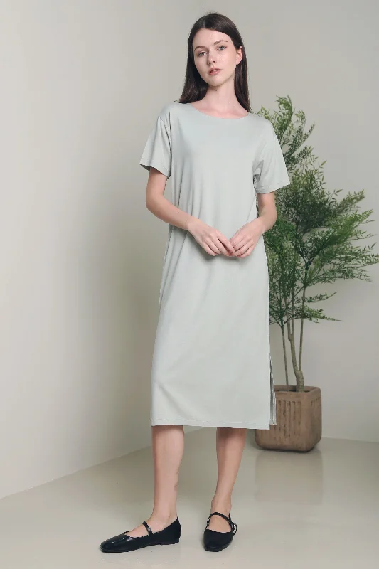 Shift Women Dress with a Simple and Classic Design for Everyday WearRoneen Slit Maxi Tee Dress Sage