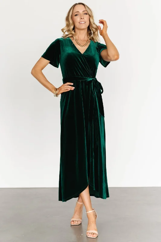 Halter Neck Women Dress to Show Off the Shoulders and NecklineNadine Velvet Midi Dress | Green