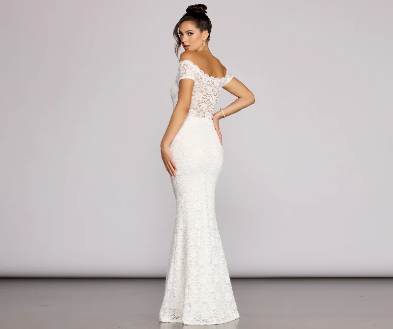 Ruffled Women Dress with Multiple Layers for a Playful and Girly StyleAdley Lace Gown