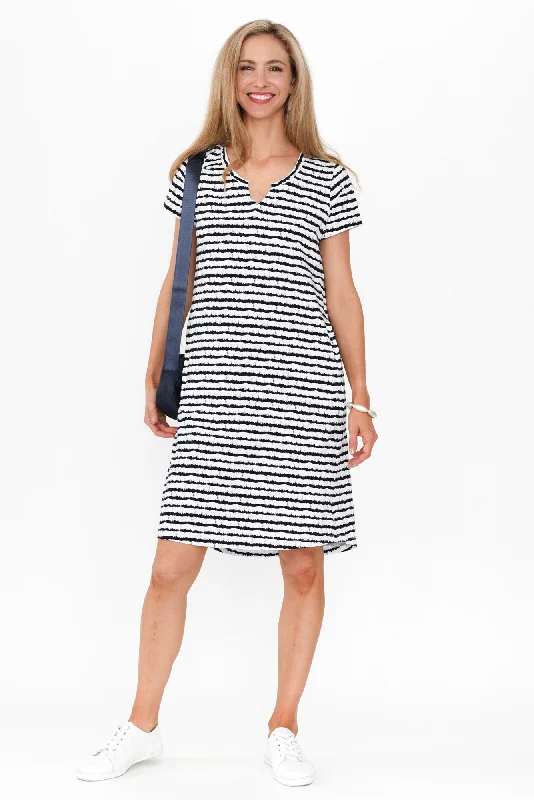 Empire Waist Women Dress to Accentuate the Bust and Conceal the WaistMandy Navy Abstract Stripe Cotton Tee Dress