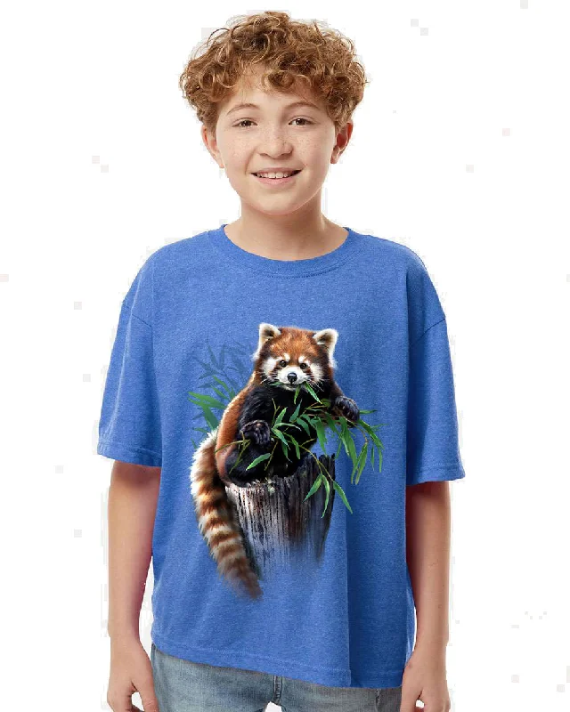 Pocketed Women T Shirt for Added FunctionalityYouth Red Panda T-Shirt