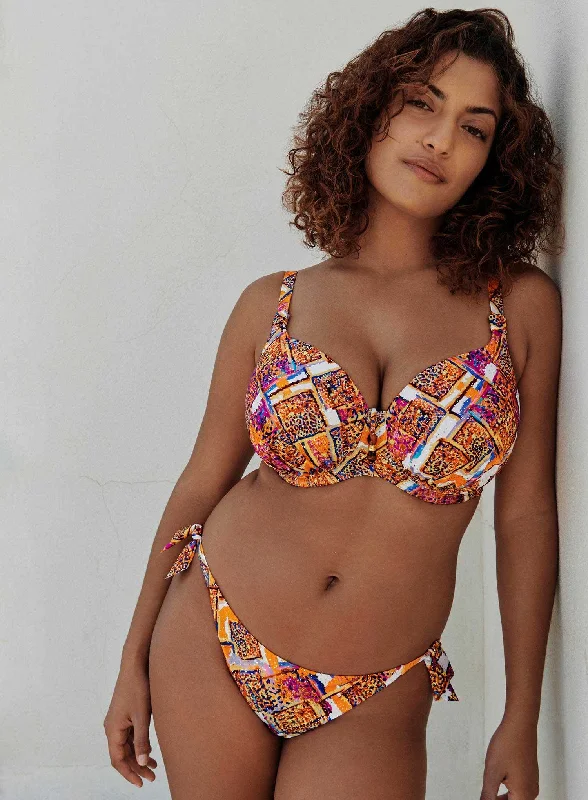 High - waisted bikini for a retro and tummy - flattering lookPrimaDonna Swimwear: Navalato Padded Heart Shape Bikini Top Summer Sunset