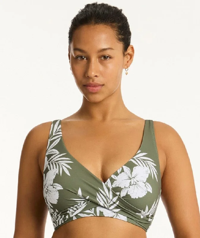 Striped bikini with a classic pattern for a timeless beach aestheticSea Level Aloha Cross Front A-DD Cup Bikini Top - Khaki